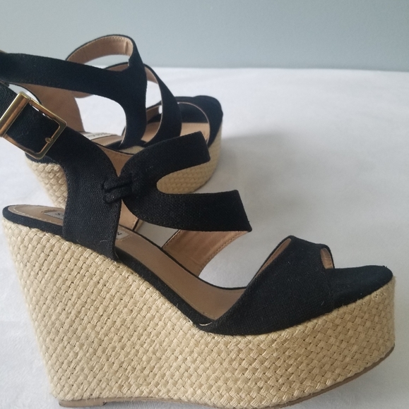 💥NEW💥 Steve Madden Wedge  8.5. Condition 8/10 - Picture 11 of 15